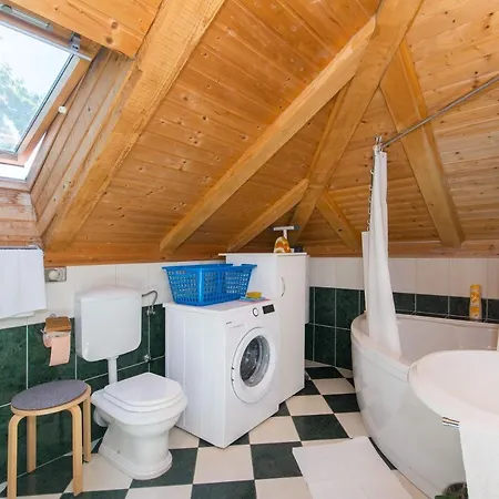 Tomato Old Town Entrance Dubrovnik