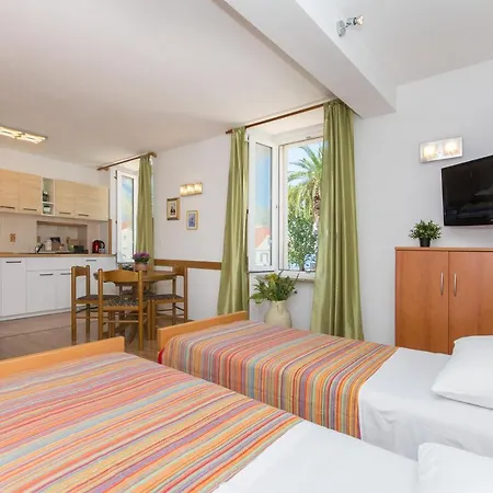 Tomato Old Town Entrance 3*