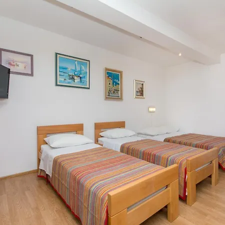 Tomato Old Town Entrance Dubrovnik