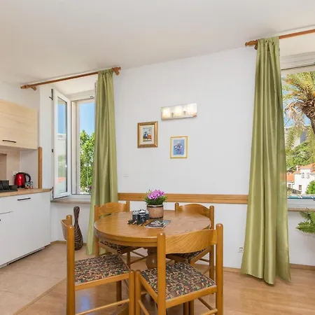 Tomato Old Town Entrance 3*